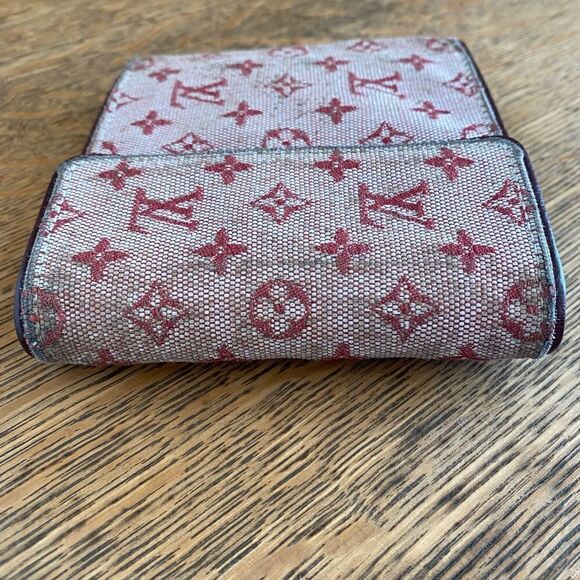 Louis Vuitton Red/Sepia Monogram Lin Porte-Tresor Canvas & Leather Wallet w/COA. - Picture 6 of 15